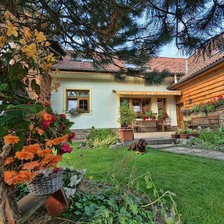 Penzion Sina Pavčina Lehota Exterior foto